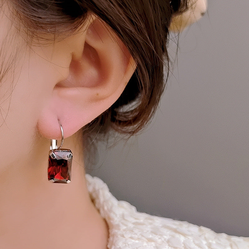 Women's Fashion Exquisite Square Crystal Earrings