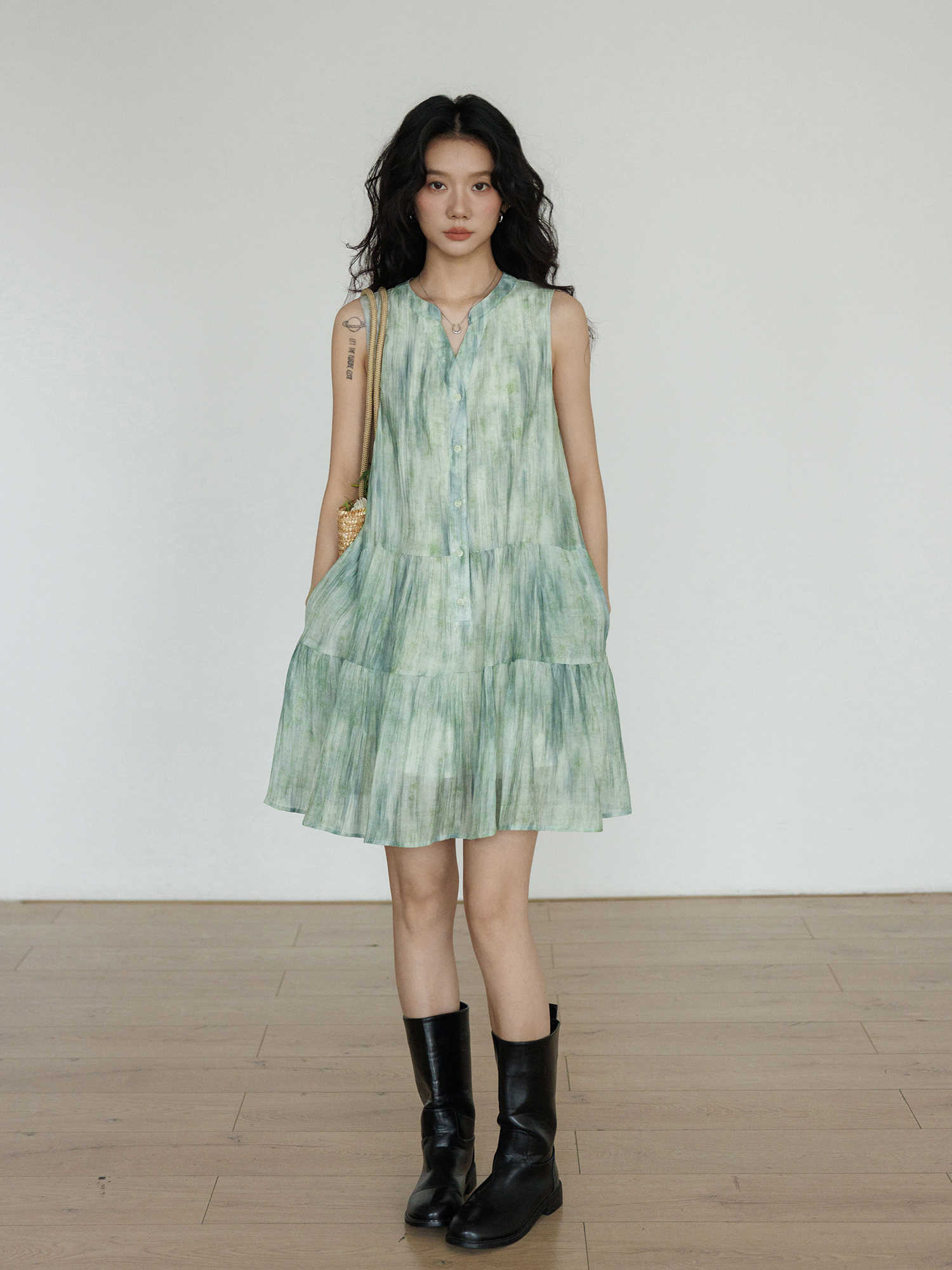 New Chinese Women's Clothing Sleeveless Halter Dress