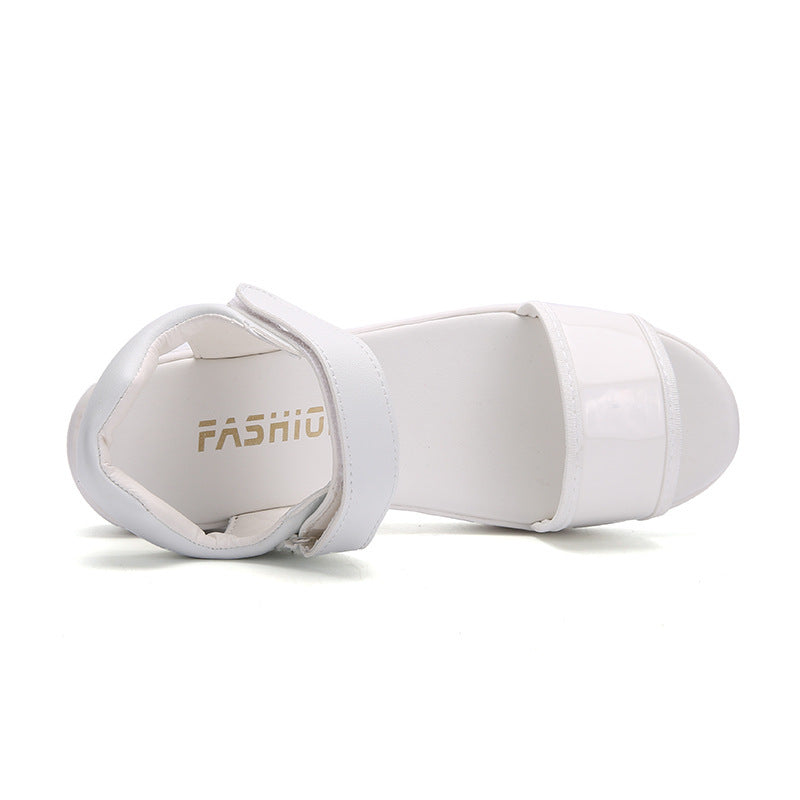 Open-toed platform sandals