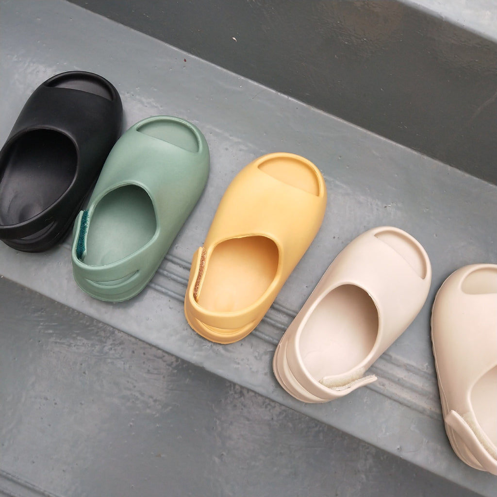 Summer New Home Indoor Slippers Boys And Girls Velcro One Pedal Comfortable Outside Wear Beach Shoes Sandals
