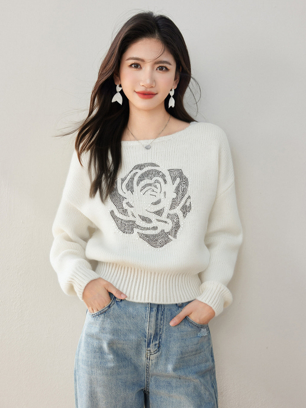 Chic Knitted Sweater for Women with Camellia-Inspired EmbroideryCasual Autumn/Winter Top