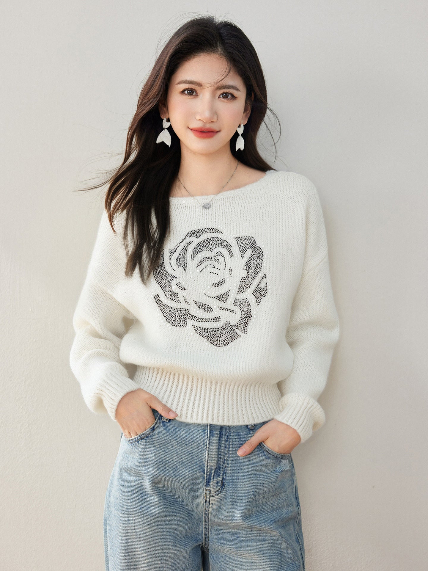 Chic Knitted Sweater for Women with Camellia-Inspired EmbroideryCasual Autumn/Winter Top