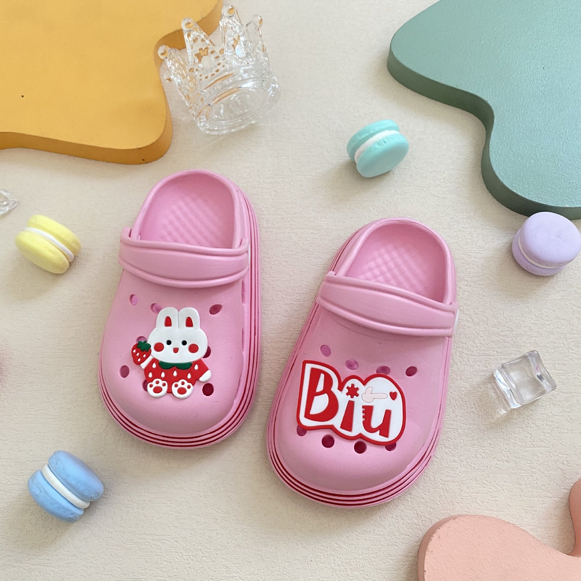 New Children's Hole Shoes Boys And Girls Summer Cute Outer Wear Toddler Soft Bottom Sandals And Slippers