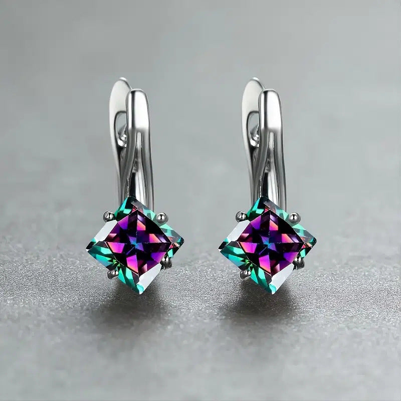 Light Luxury And Simplicity Diamond Design Earrings