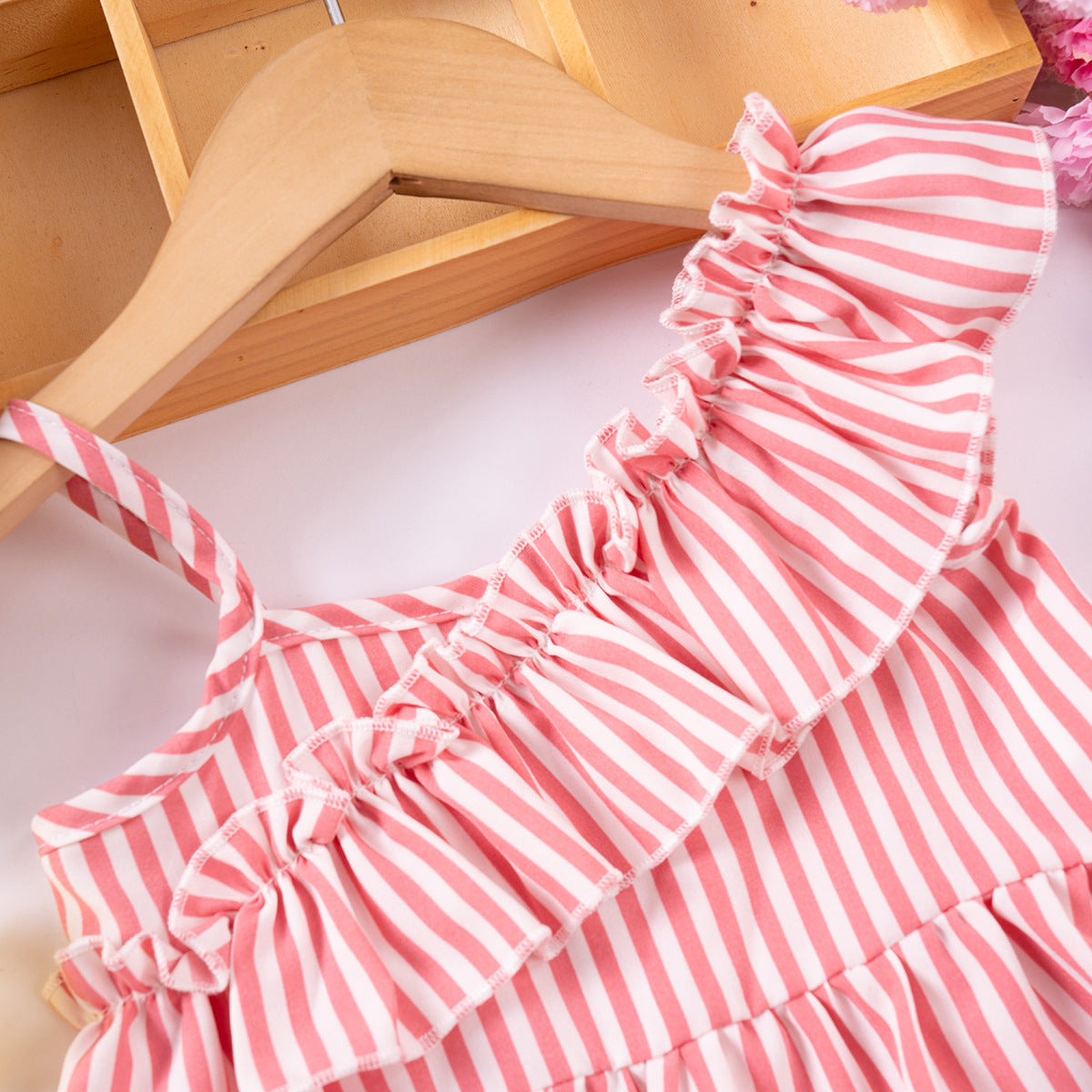 Girls' Striped Spaghetti Straps Tops And Shorts