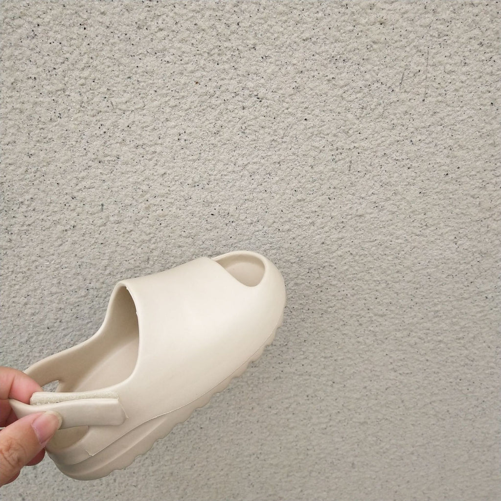 Summer New Home Indoor Slippers Boys And Girls Velcro One Pedal Comfortable Outside Wear Beach Shoes Sandals