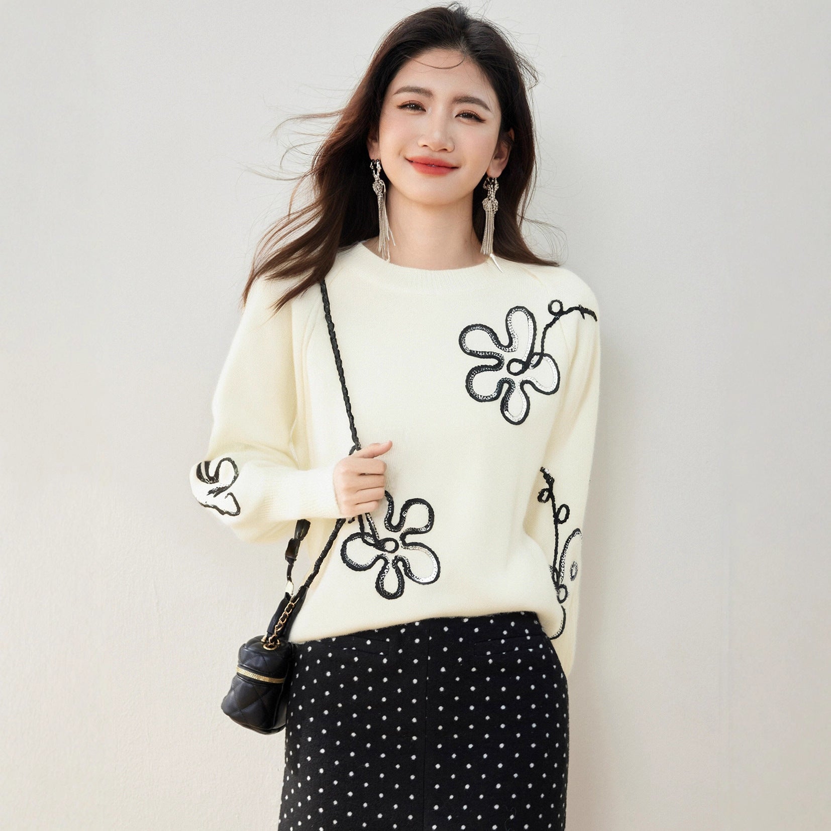 Chic Embellished Long Sleeve Round Neck Pullover Sweater for Women