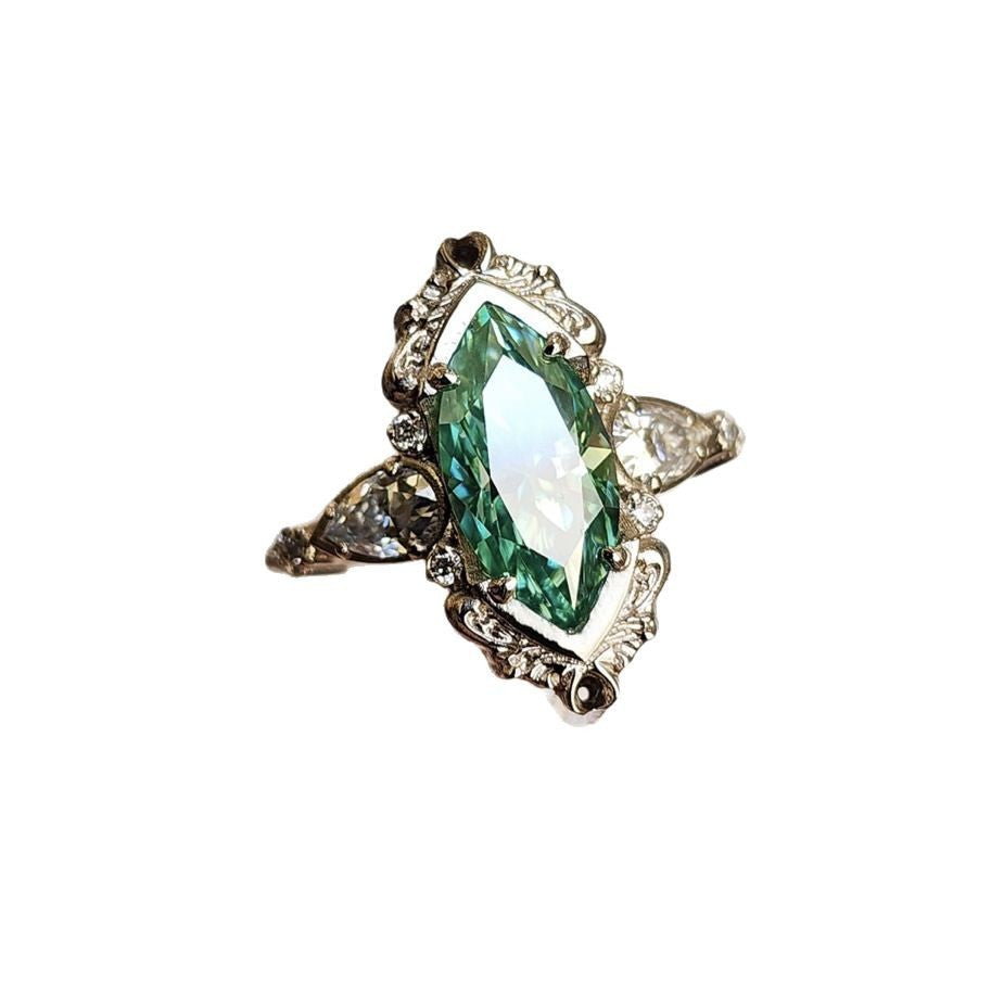 Ornament Alloy Inlaid Green Horse Eye Zircon Ring Women's Diamond Ring